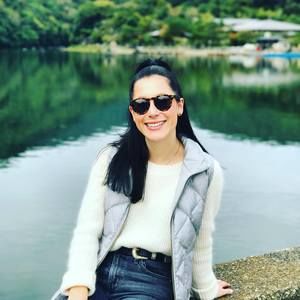 Meet your Posher, Stephanie